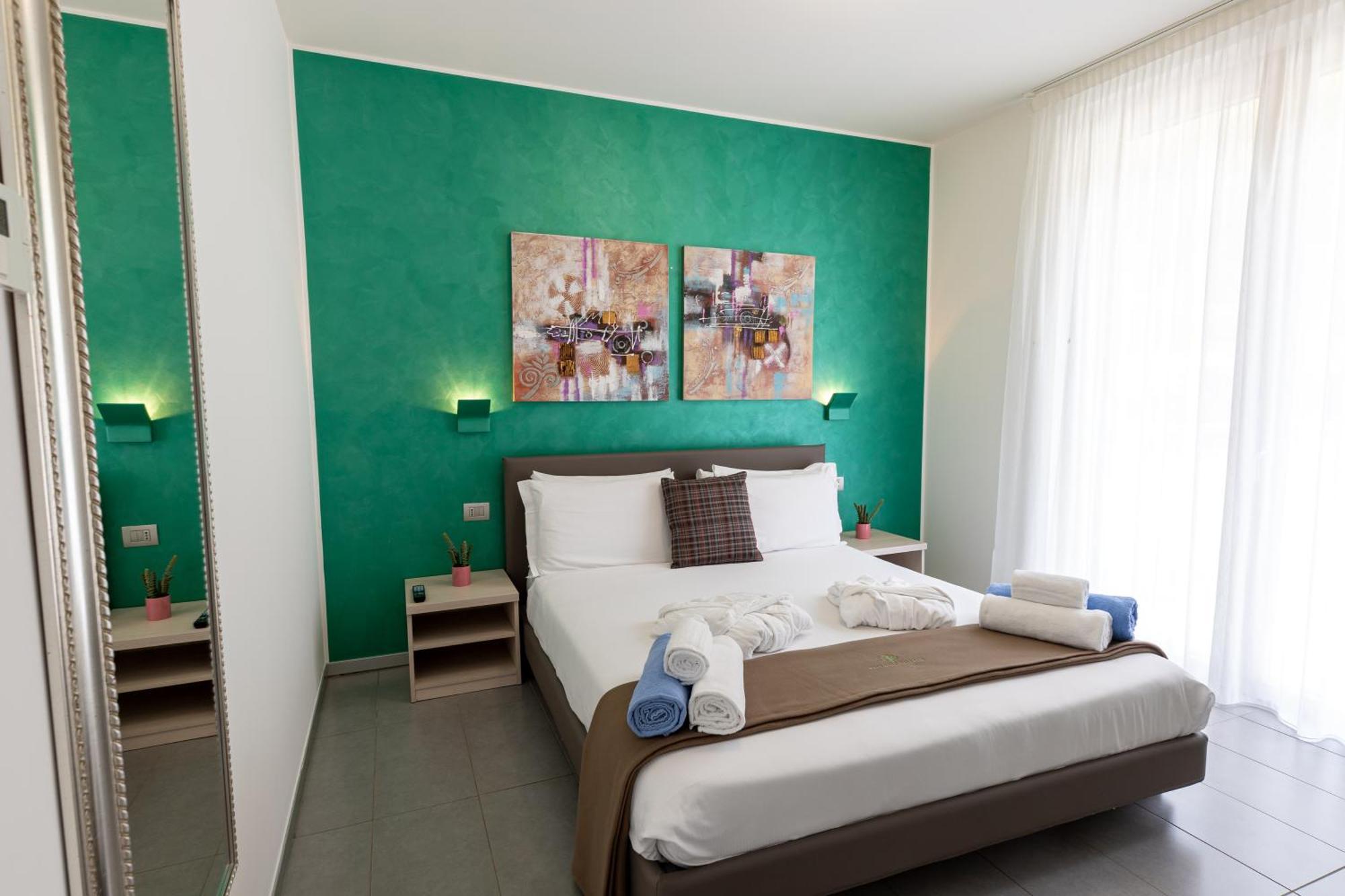Bellagio Village- 4 Apartments By The Lake - Seasonal Warm Pool And Sauna Oliveto Lario Extérieur photo