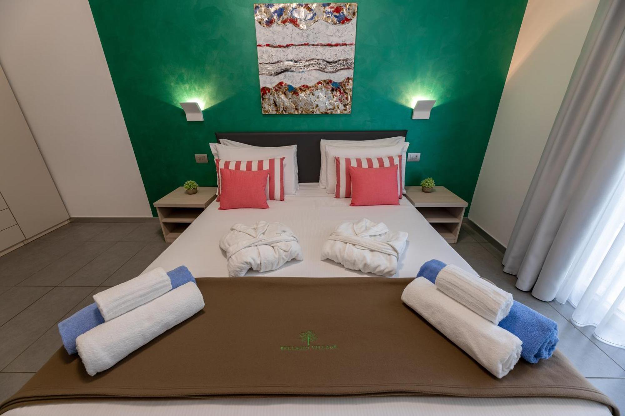Bellagio Village- 4 Apartments By The Lake - Seasonal Warm Pool And Sauna Oliveto Lario Extérieur photo